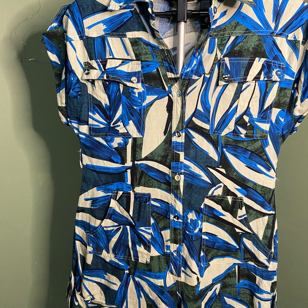 Love and harmony Dynamic Blue and Green Geometric Jumpsuit with Wrap Neckline